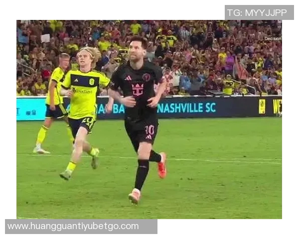 梅西38岁依旧神勇连续对阵纳什维尔狂轰5球1助展现传奇风采