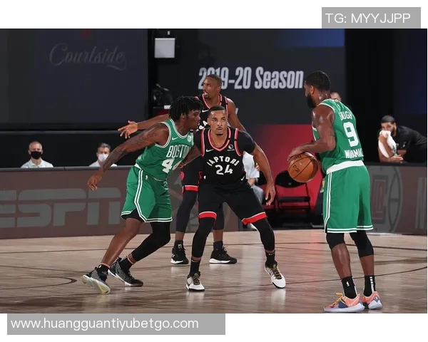 泰瑞斯马丁状态低迷8投仅中1罚球失准仅得4分7板5助表现令人失望